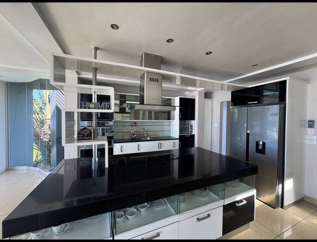5 BEDROOM FREESTANDING FOR SALE IN TINLEY MANOR